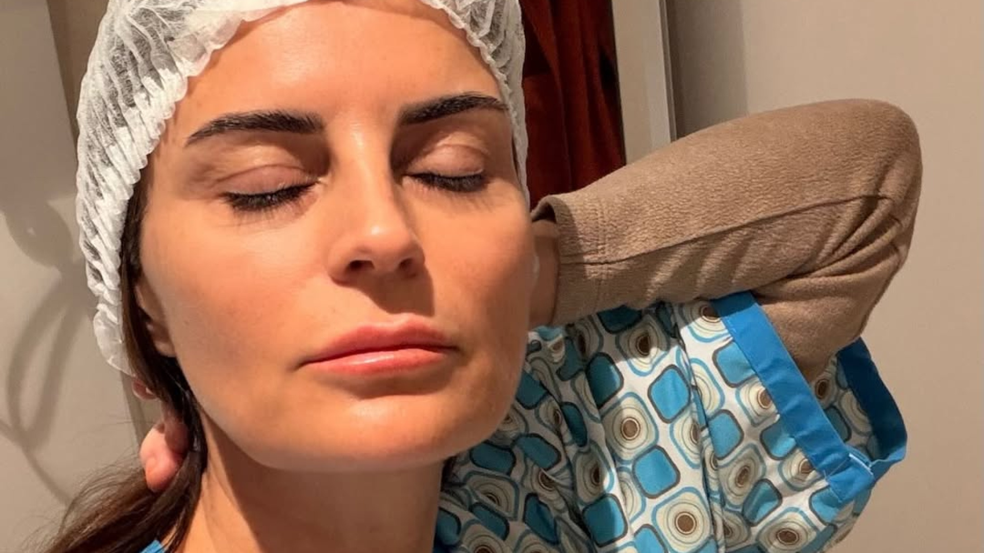 Kanserle mücadele eden Ece Vahapoğlu: Ameliyat olacağım