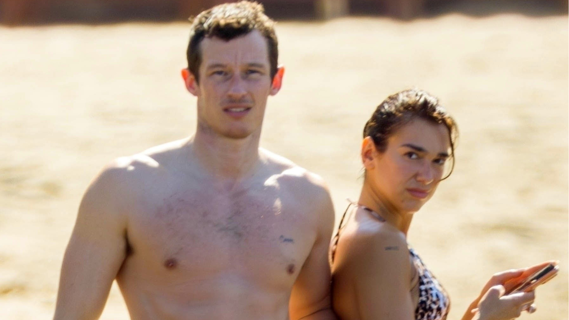 Dua Lipa ve Callum Turner'ın Meksika'daki Romantik Tatili