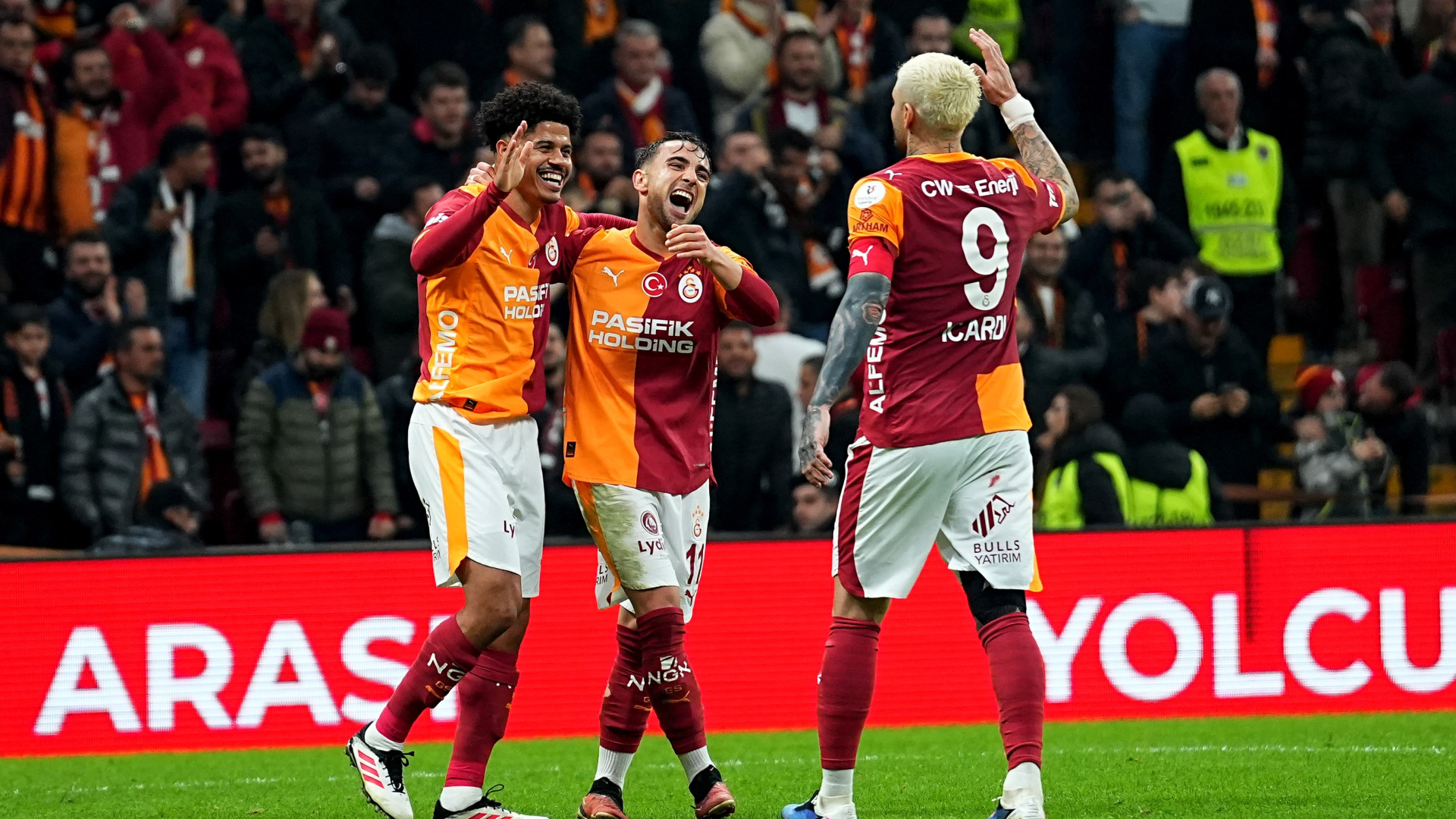 Aslan zirveyi bırakmıyor: İstatistiklerde de lider! - Galatasaray Haberleri