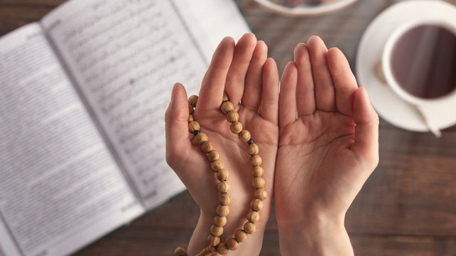 La İlahe İlla Ente Sübhaneke duası