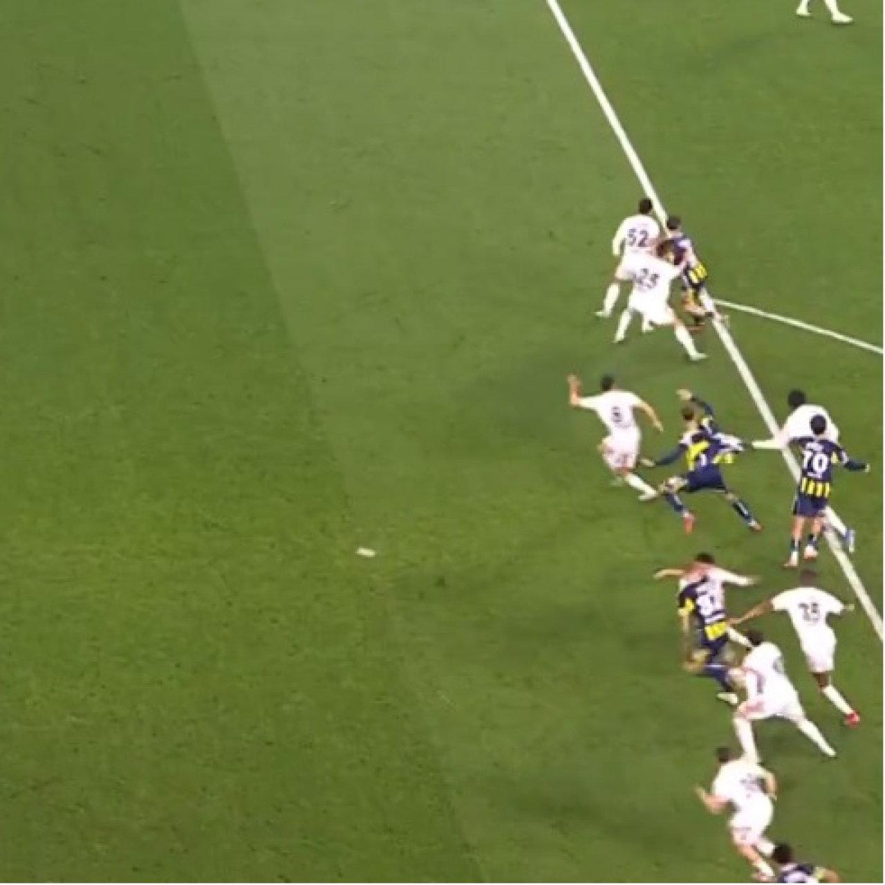 Dev derbide penaltı kararı!