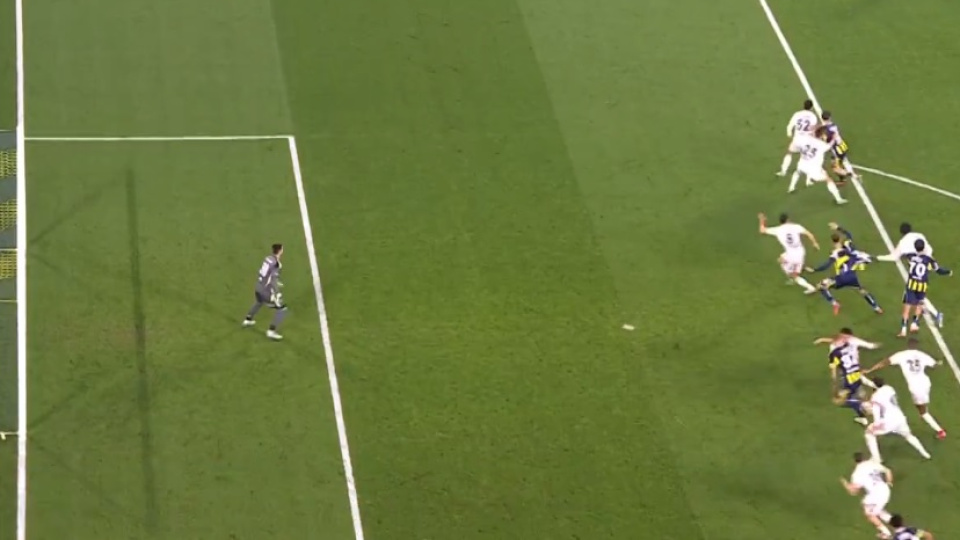 Dev derbide penaltı kararı!