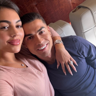 Nişanlısına ultra jest