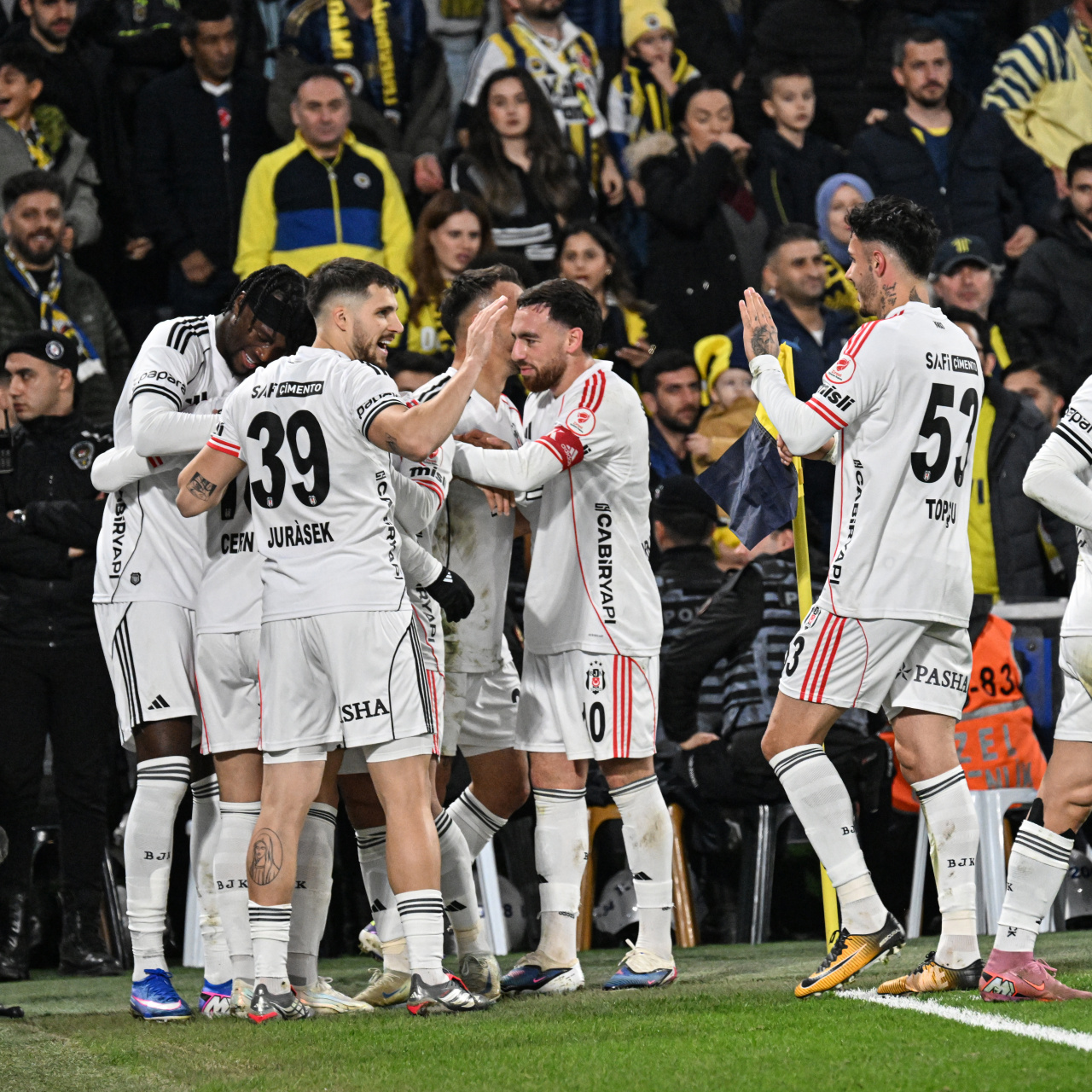 Dev derbide kazanan Beşiktaş!