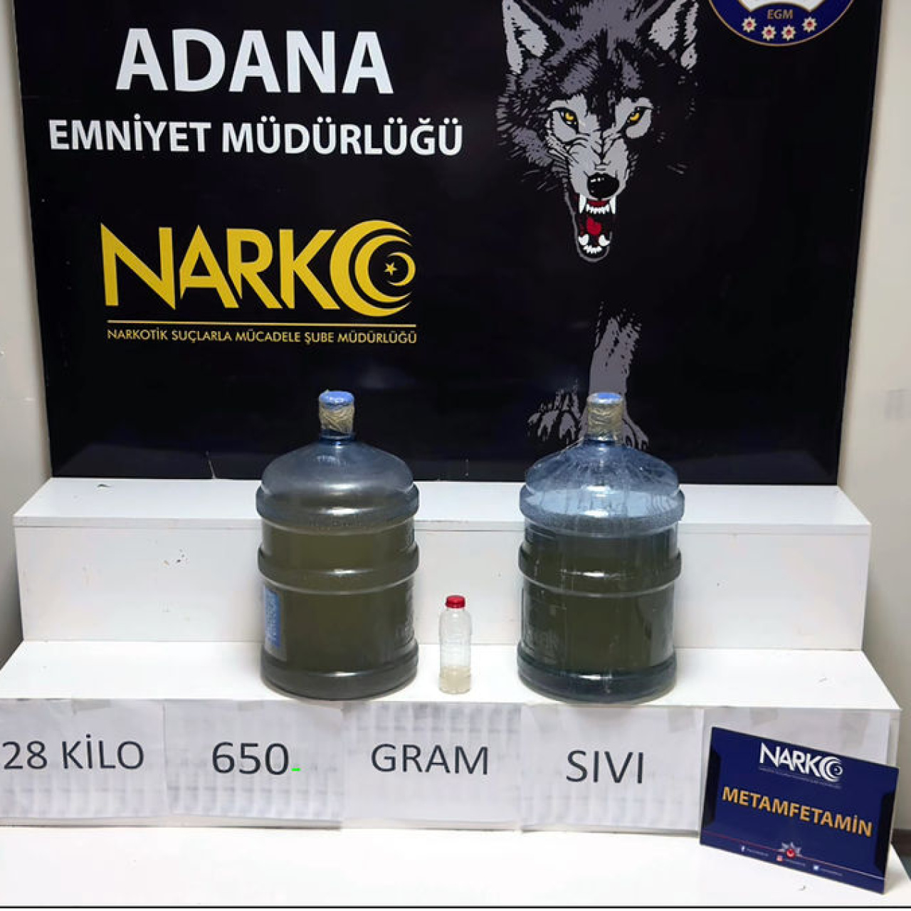 Damacanadan çıktı! 28 litre sıvı halde!