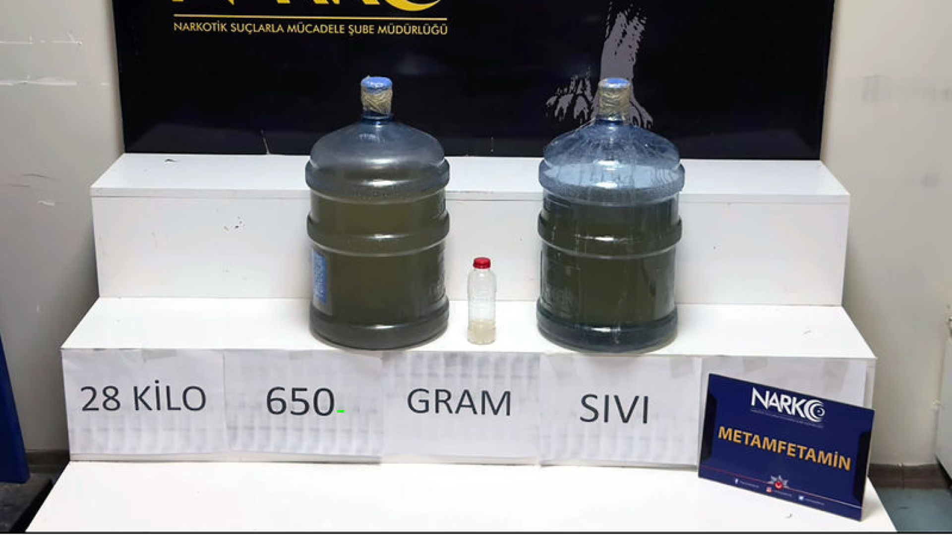 Adana'da Damacanada 28 Kilo Sıvı Metamfetamin Ele Geçirildi