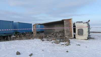 Yük treni kamyona çarptı! Sürücü öldü!