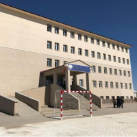 Geri manevra can aldı