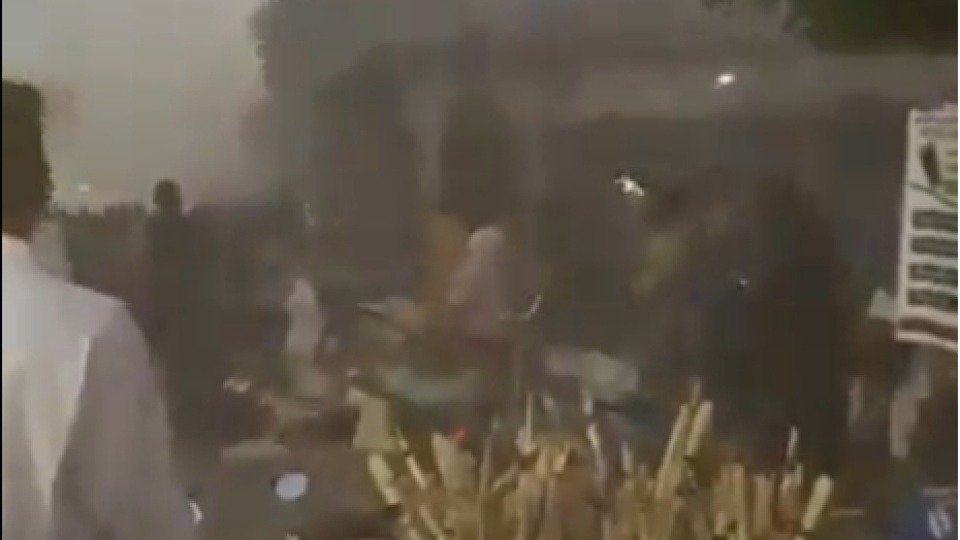 Nijerya'da camiye intihar saldırısı düzenlendi