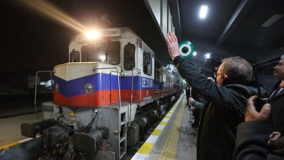 Kışın kalbinden ilk düdük