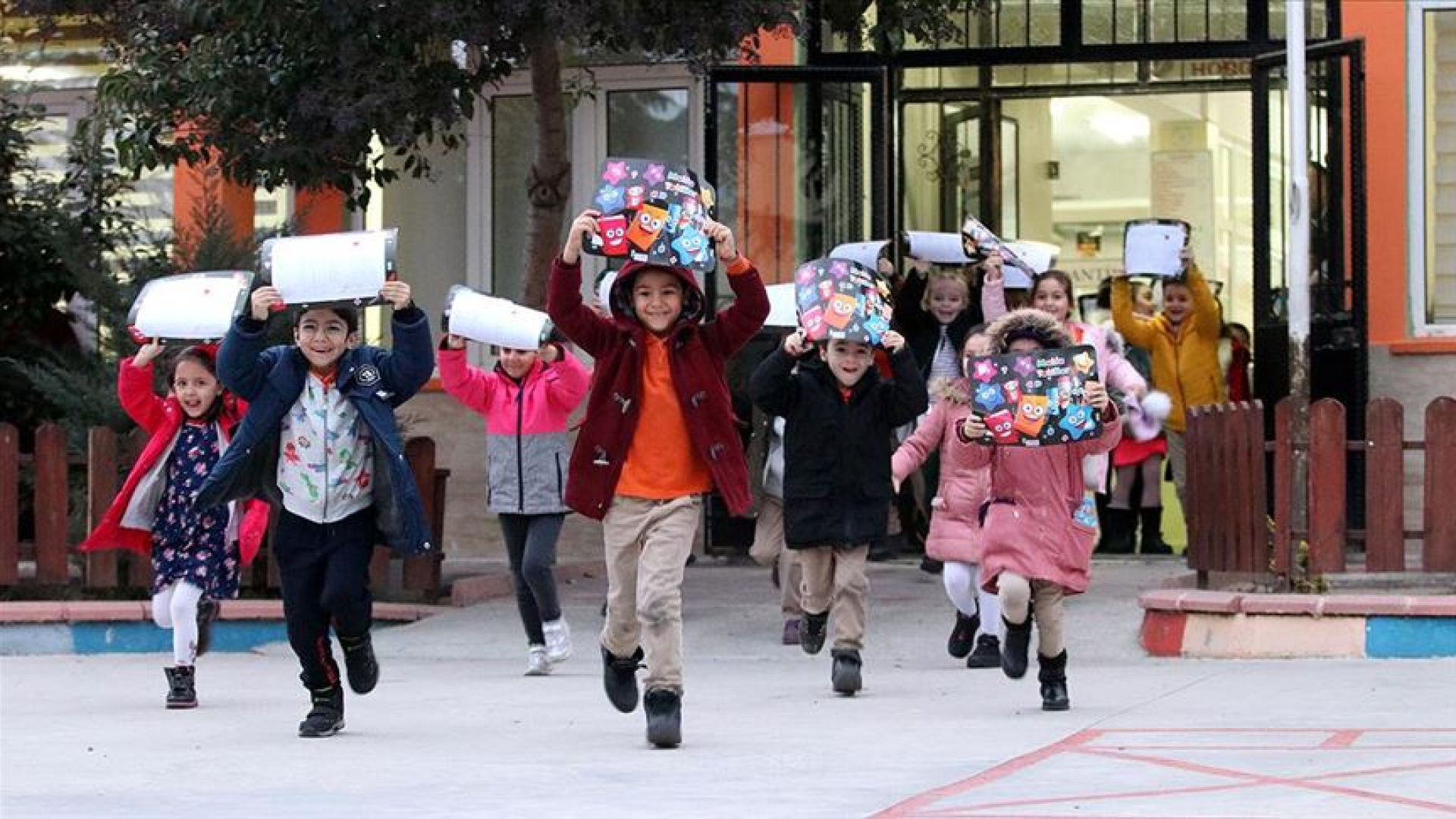 2026 MEB Takvimi Açıklandı: Sömestr Tatili 19 Ocak'ta Başlıyor