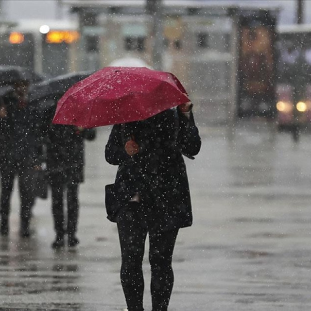İstanbul için karla karışık yağmur uyarısı