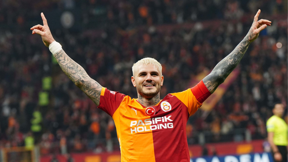 Tavuk büyüsü yaptılar