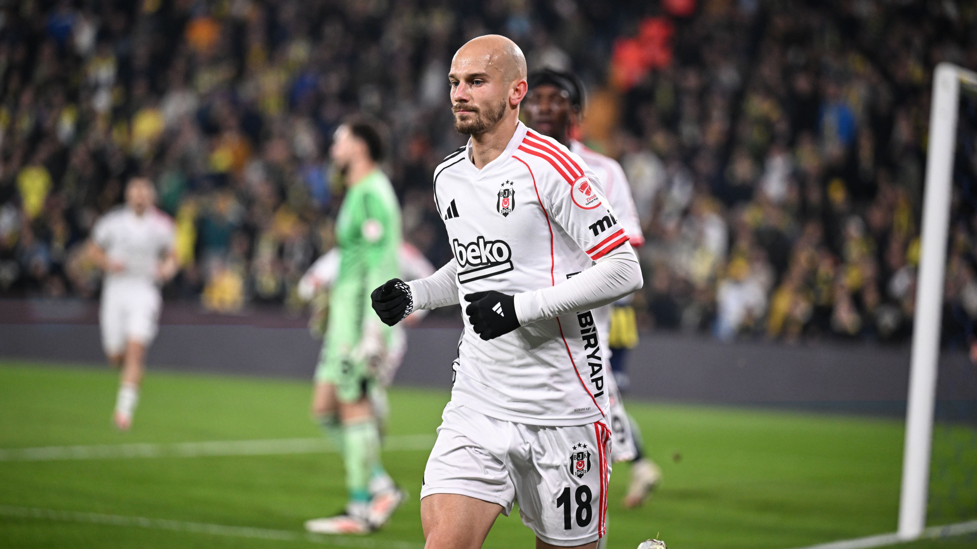 Beşiktaş'ta Rafa Silva Krizi Sonrası Yıldızlaşan İsim: Vaclav Cerny