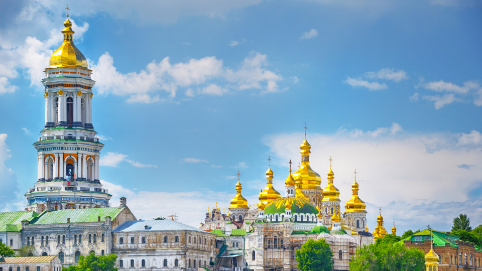 Zhuilany Airpot - Kiev kaç kilometre?