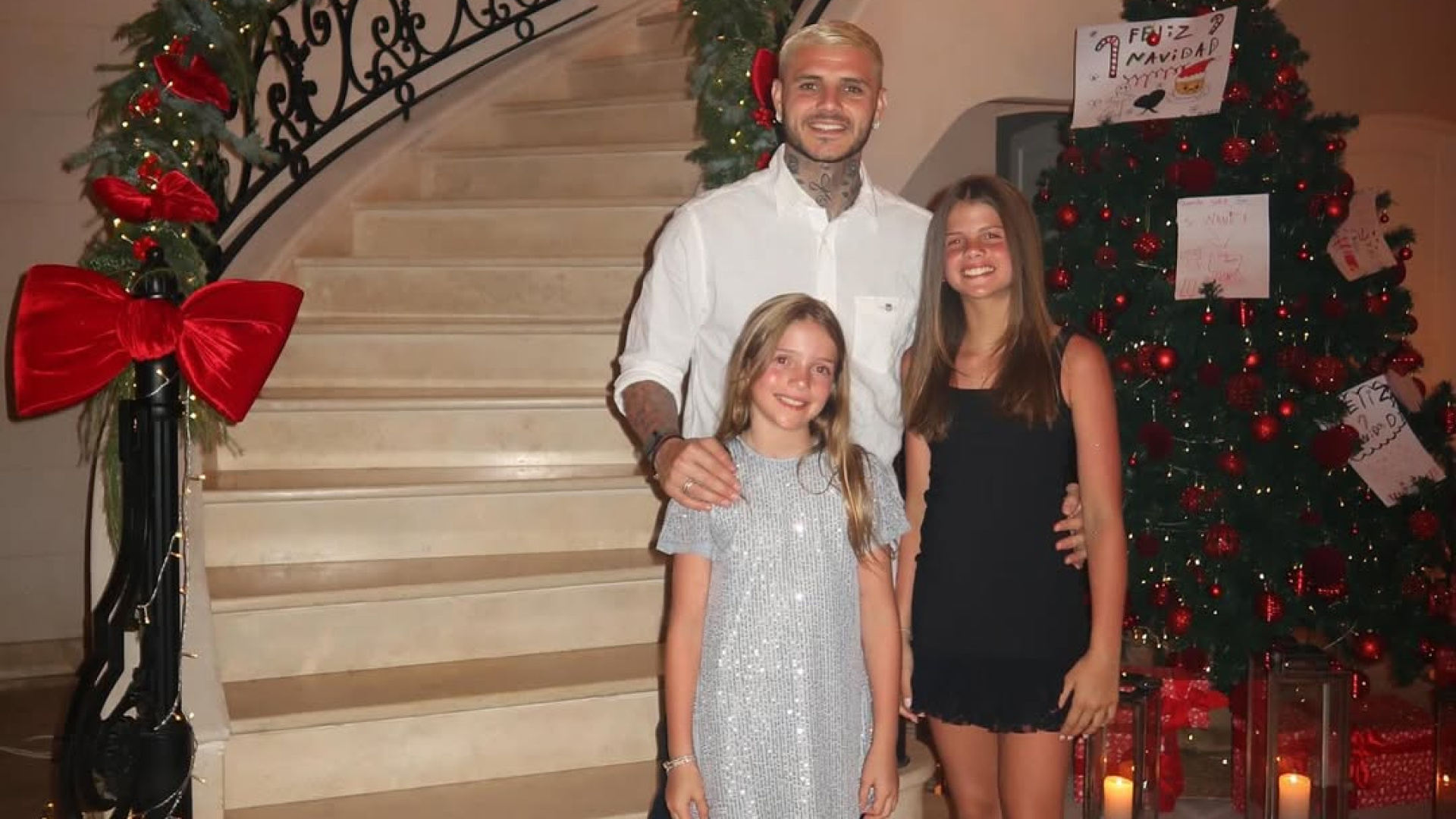 Mauro Icardi Yeni Yılı Kızları ve Nişanlısıyla Kutladı