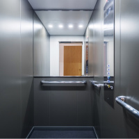 Asansörlerde neden ayna var?