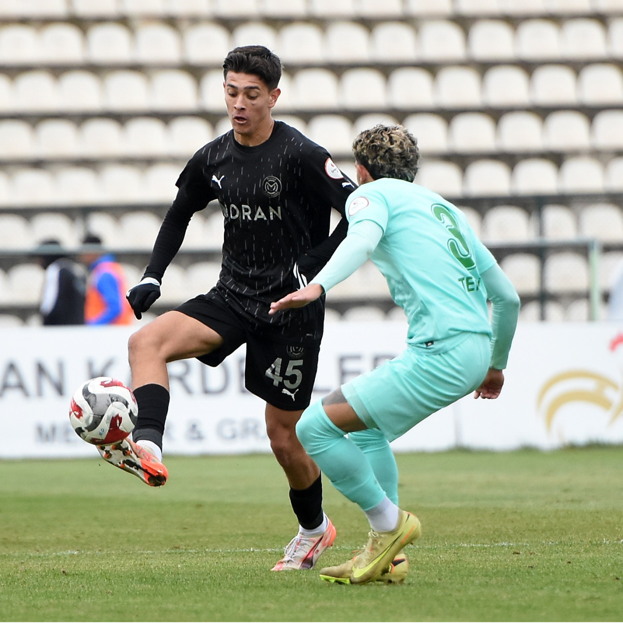 Trabzonspor sağ bekini Türkiye'de buldu!