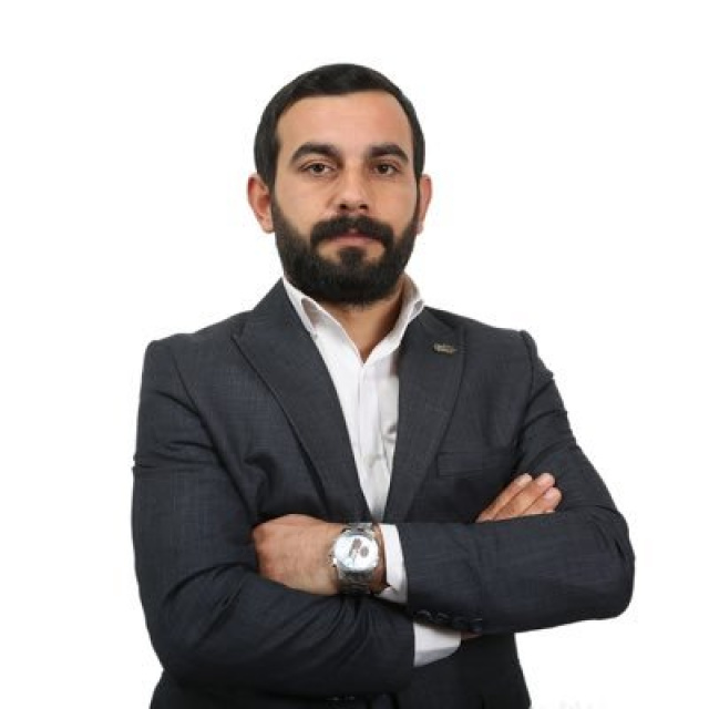 CHP'li Adalar Meclis Üyesi Garip bıçaklandı