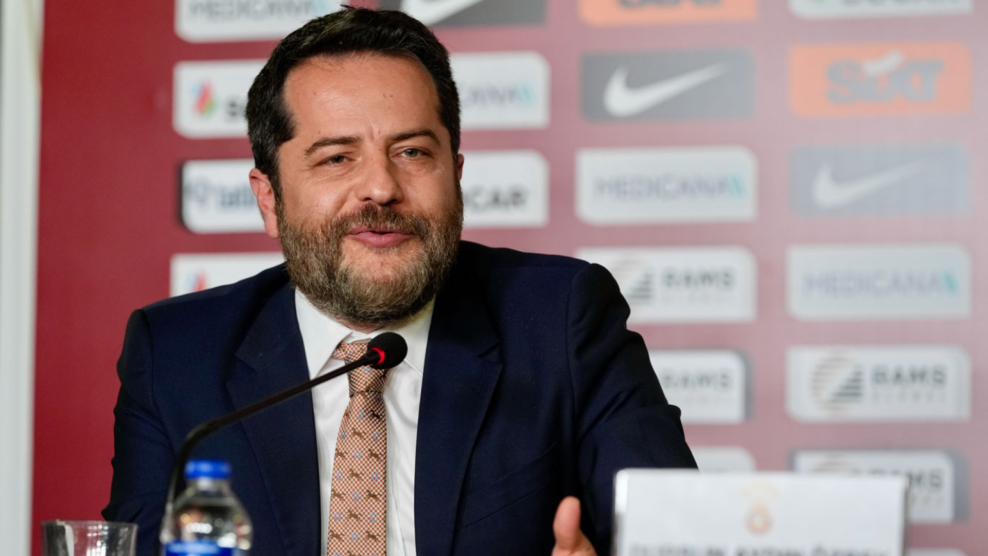 Futbolda Bahis Operasyonu: 14'ü Futbolcu 29 Kişi Gözaltında!