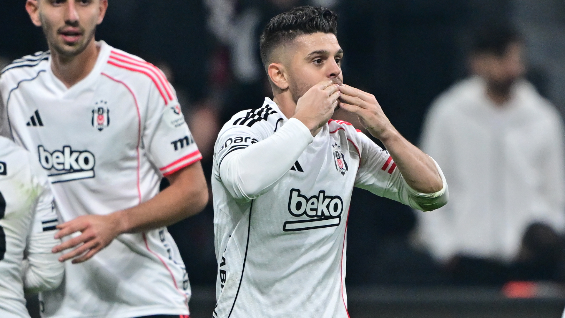 Beşiktaş'ta Milot Rashica fırsatı iyi değerlendirdi! - Beşiktaş Haberleri