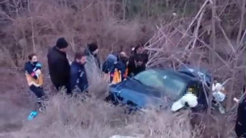 Anne, baba ve 3 aylık bebek yaşamını yitirdi