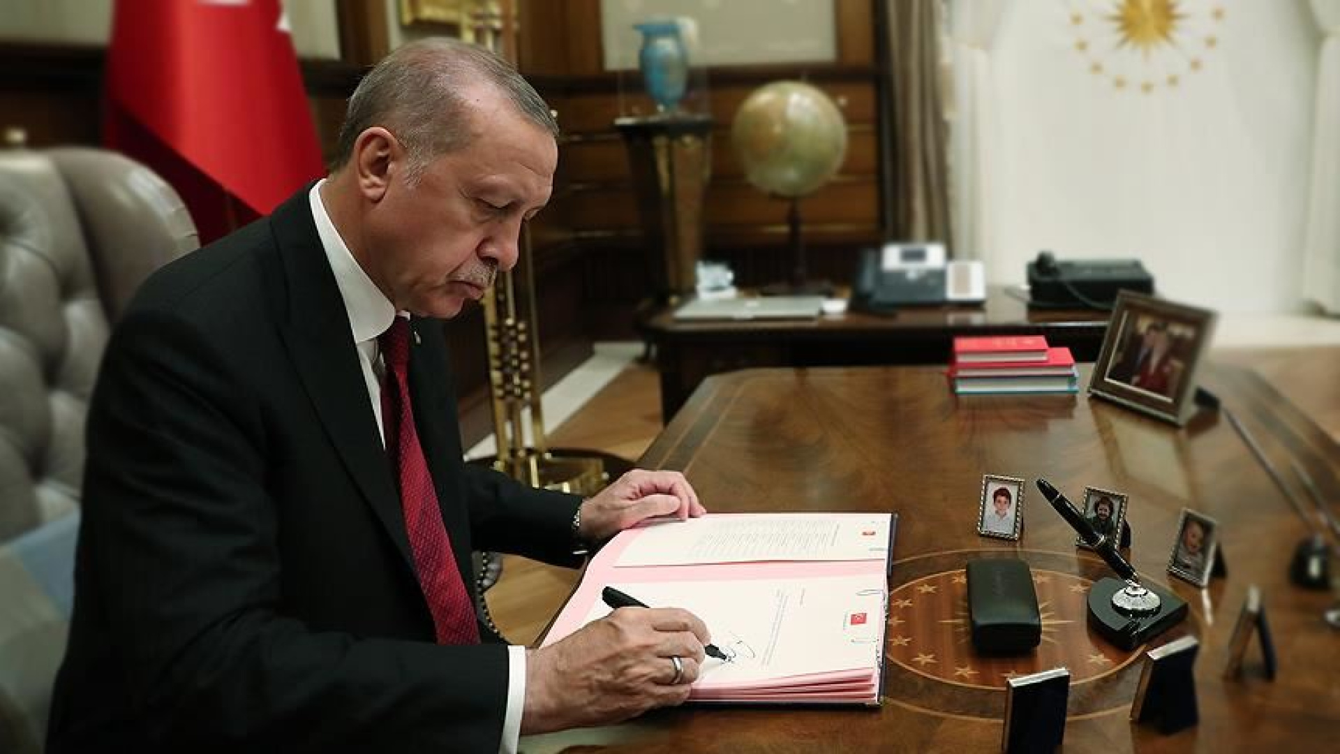 Resmi Gazete'de Yayımlandı: Yeni Büyükelçi ve Üst Düzey Atamalar