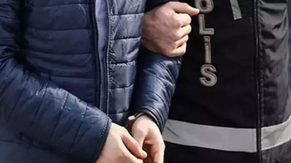 Sanal medyadan tetikçi ilanına gözaltı