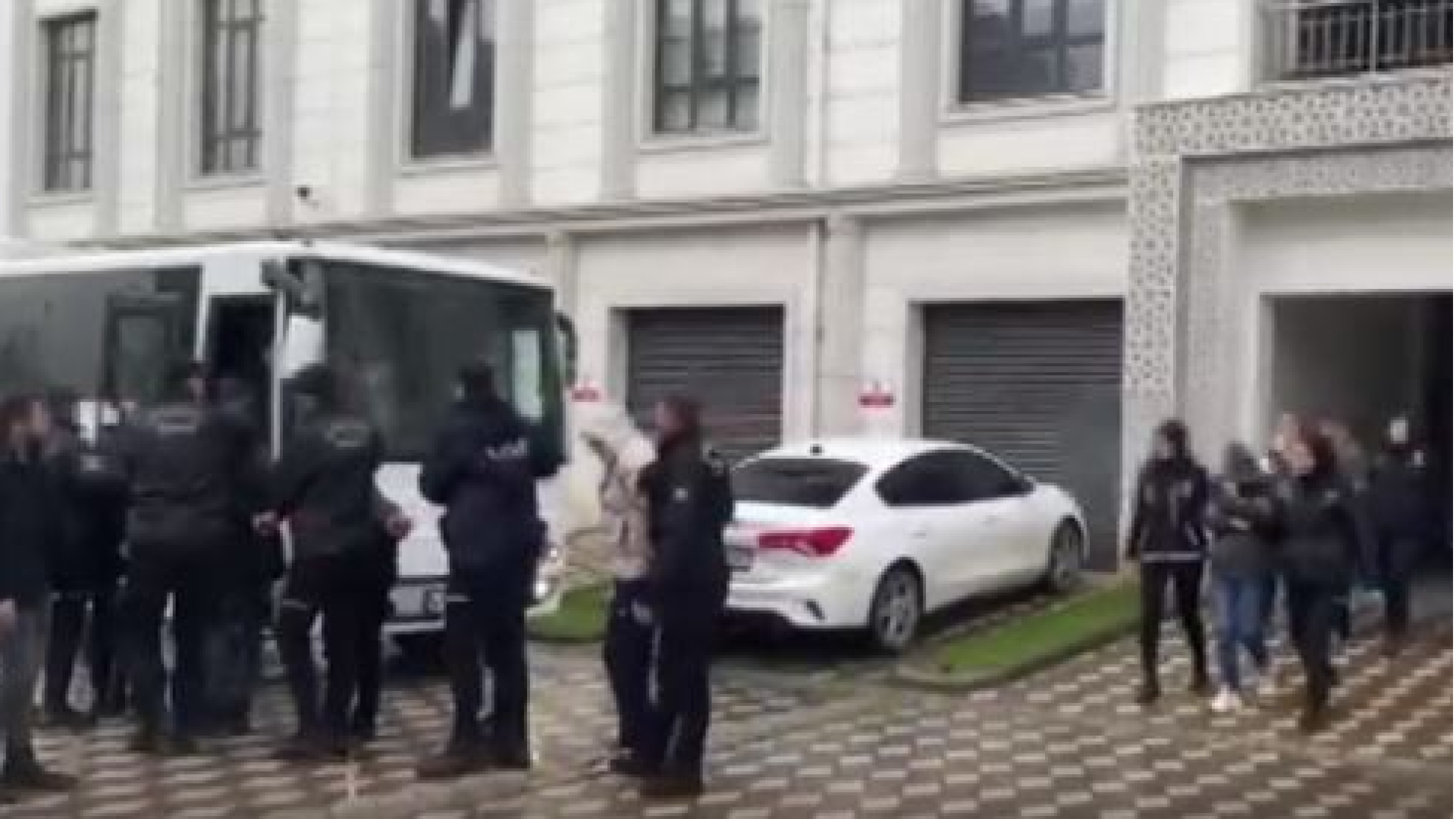 Kocaeli merkezli fuhuş operasyonunda 10 tutuklama