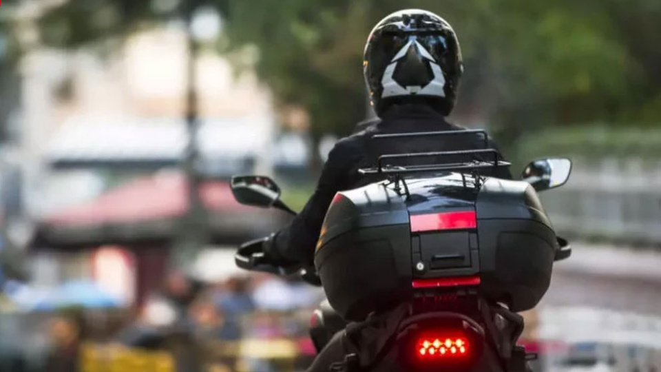 Yemekler geç geldi! POS cihazı nerede? Kanlı sipariş!