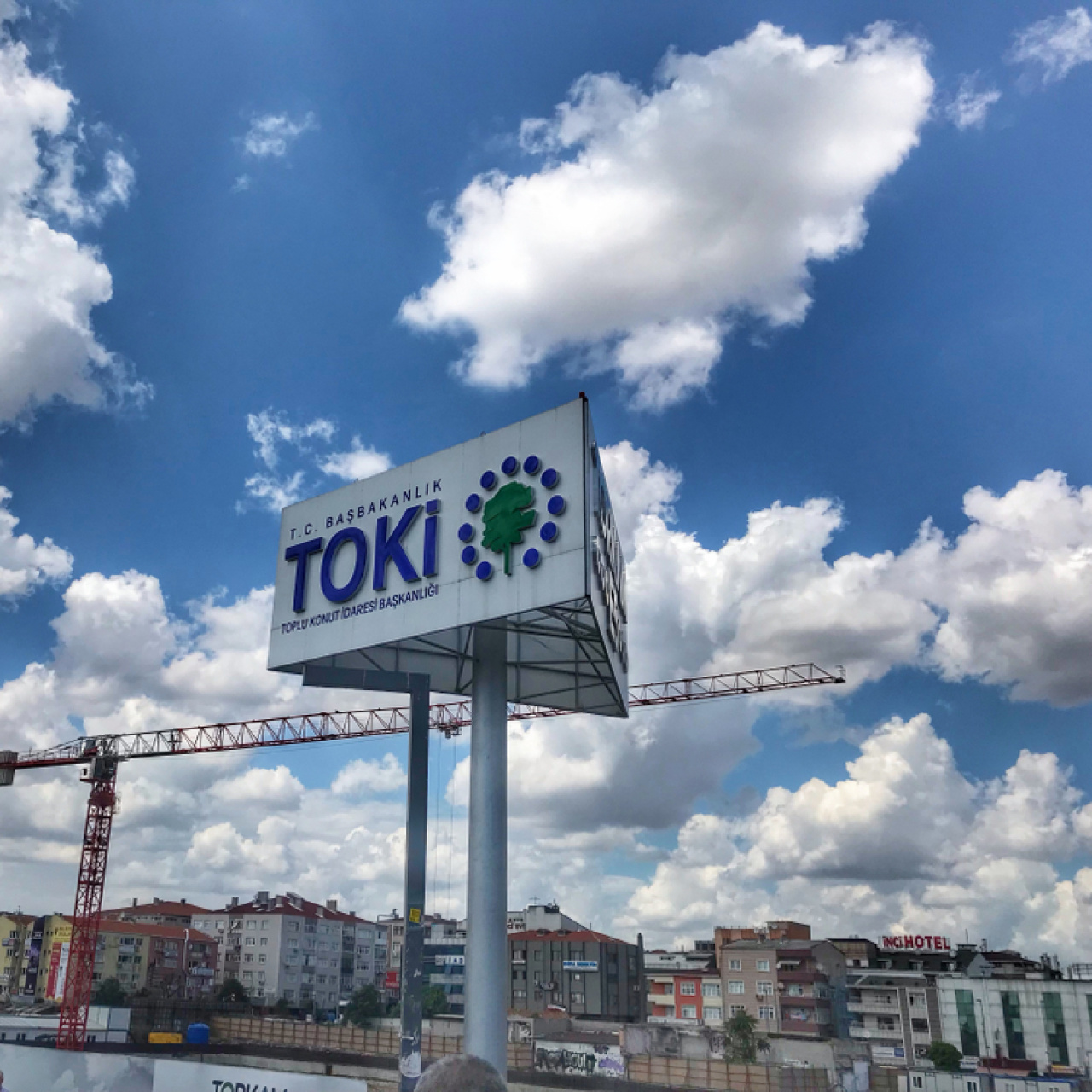 TOKİ 40 ilde konut ve iş yeri satıyor