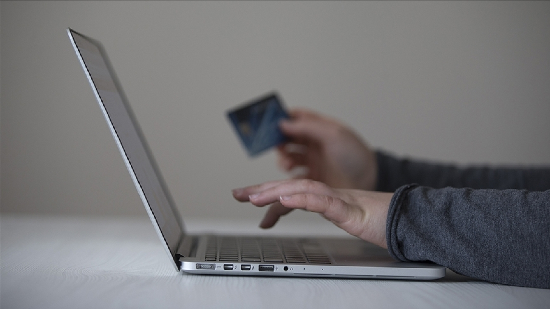 Para transferinde yeni dönem! EFT, havale ve nakit işlemlerine sıkı tedbir: 1 Ocak'ta başlıyor - İş-Yaşam Haberleri