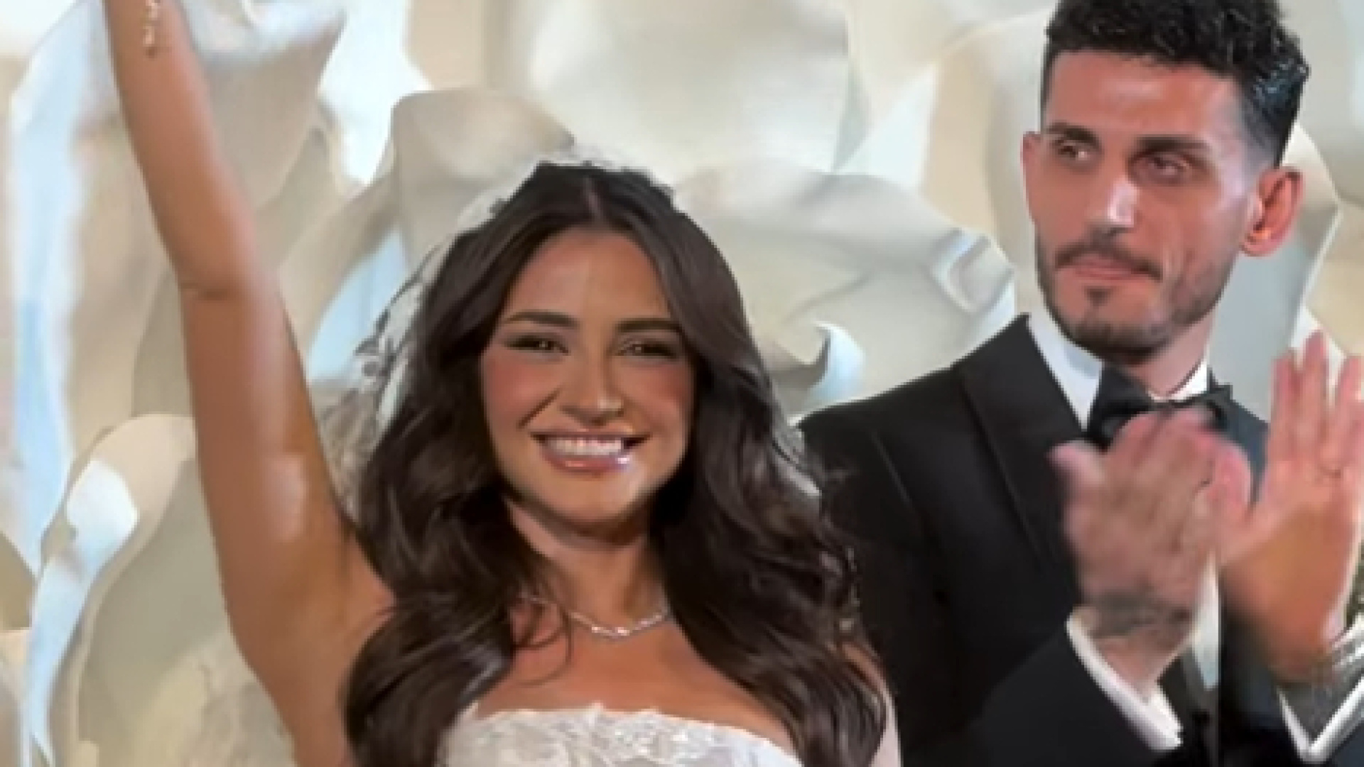 Samet Akaydın ve Hazal Çağlar Bugün Evleniyor: Düğün Heyecanı Sosyal Medyada