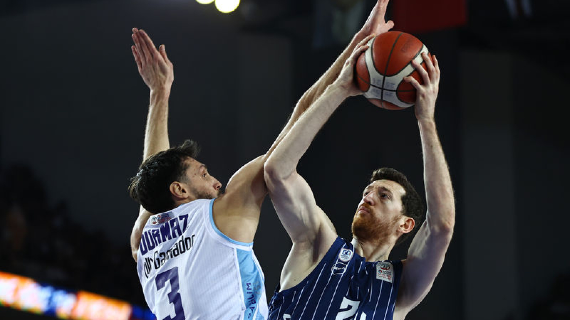 Türk Telekom, Anadolu Efes'i 75-70 Mağlup Etti: Smith 22 Sayı Attı