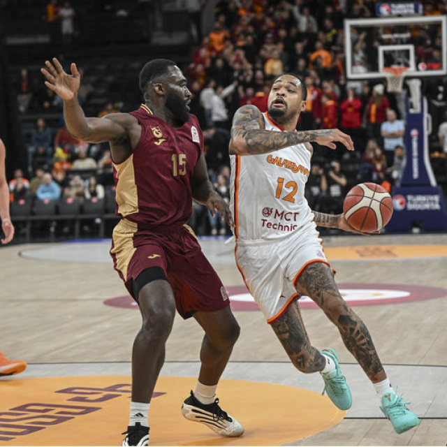 Trabzonspor, G.Saray'ı deplasmanda devirdi