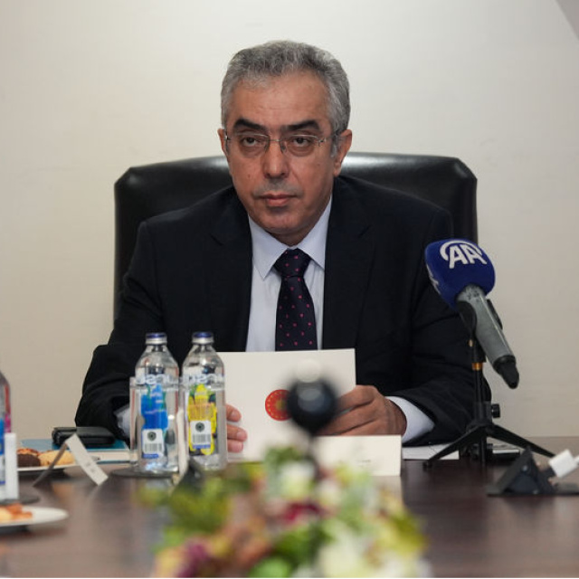 "Temsili demokrasiler ciddi krizler yaşıyor"