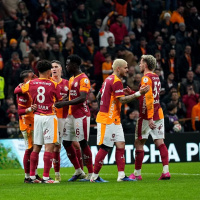 Galatasaray tekrardan sahaya iniyor!