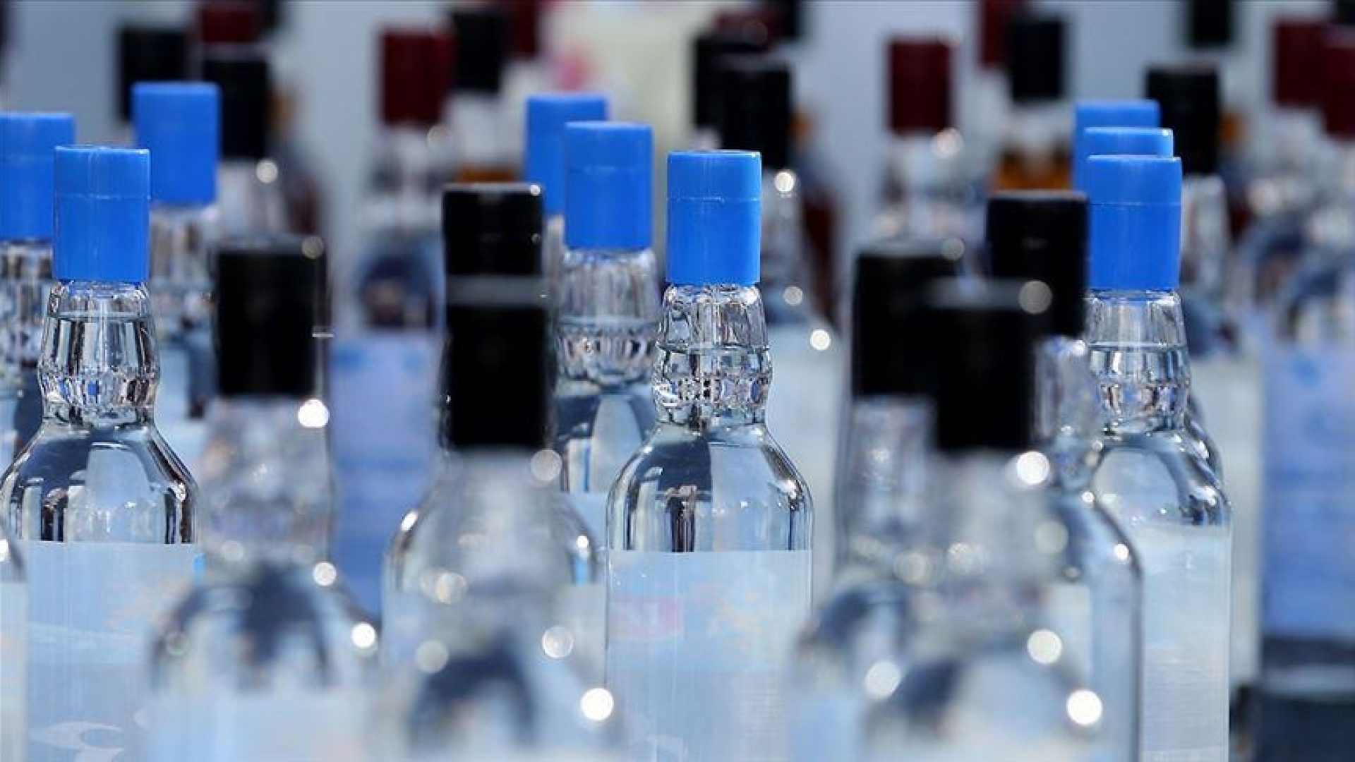 Yılbaşı Öncesi Sahte İçki Operasyonu: 91 Bin Litre Ele Geçirildi