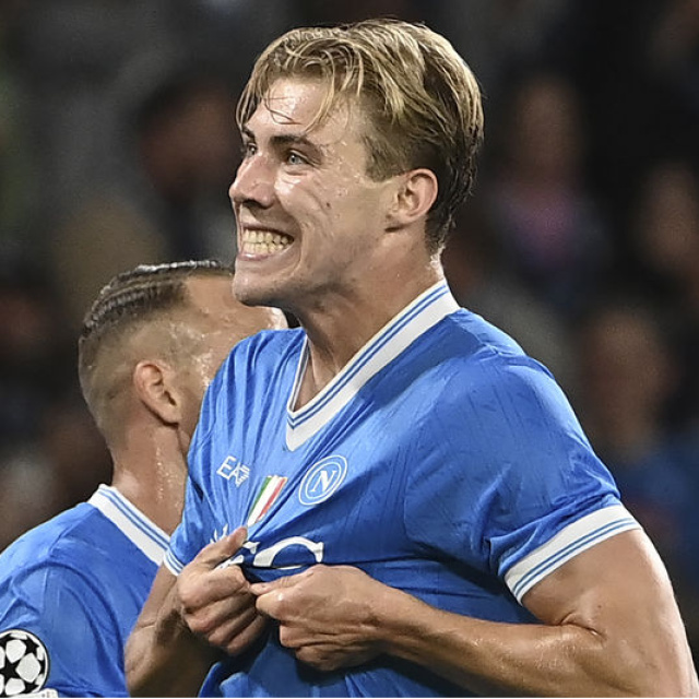 Napoli, deplasmanda Hojlund'la kazandı!