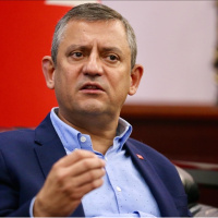 Özel, Hüsamettin Cindoruk'un sağlık durumu hakkında bilgi aldı