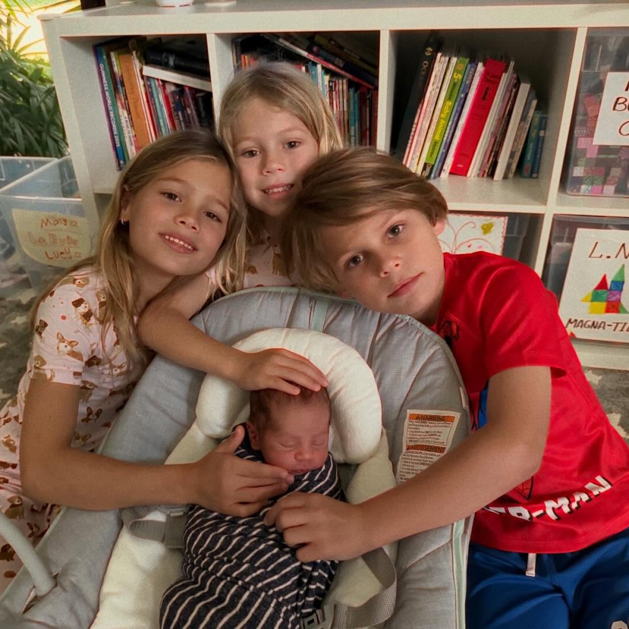 Dört çocuğu bir arada