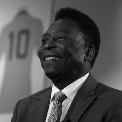 Pele vefatının 3. yılında anılıyor