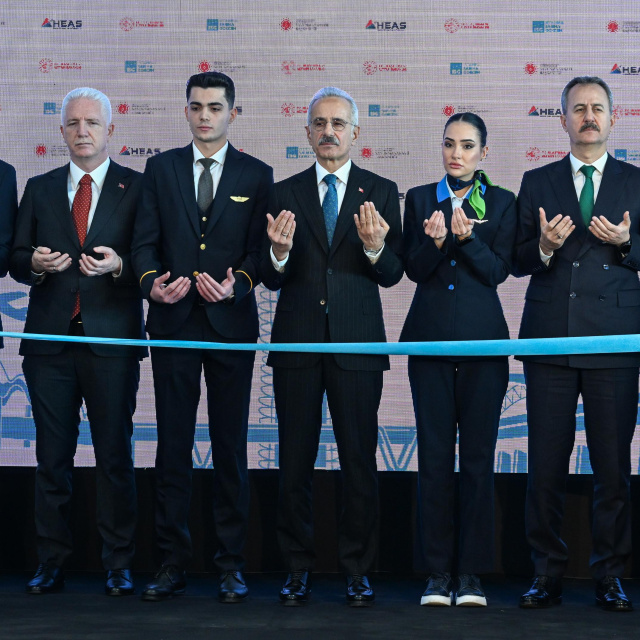 Sabiha Gökçen'de yenilenen Terminal 1 binası hizmete açıldı