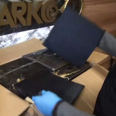 Mezuniyet keplerine gizlediler!