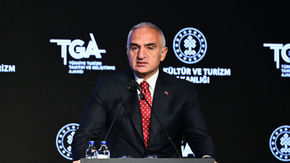 Ersoy'dan "telif haklarına" ilişkin paylaşım