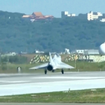 Çin'in Tayvan çevresindeki tatbikatı sürüyor