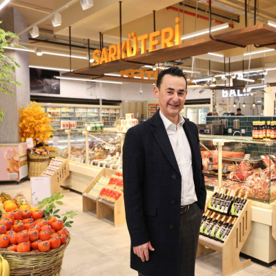 60. Gurme mağazasını açtı