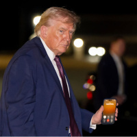 Trump'tan Epstein açıklaması: "Arkadaşlarım zarar görecek"