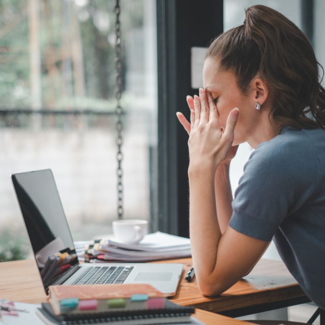 Dijital baş ağrısına karşı 20 dakikada bir kısa mola!