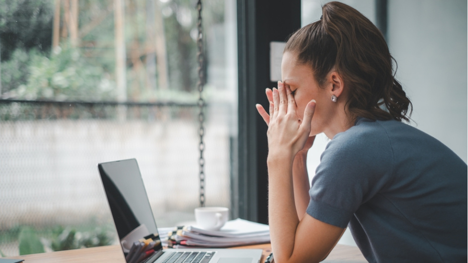 Dijital baş ağrısına karşı 20 dakikada bir kısa mola!